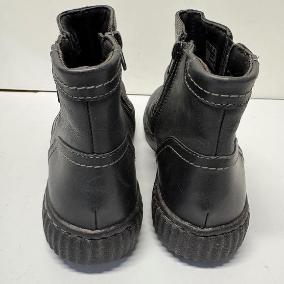 Clarks‎ Caroline Orchid Women's 5.5M Leather Ankle Boots Comfort Ruched Zip - Picture 4 of 8